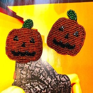 NWT beaded jack o lantern earrings